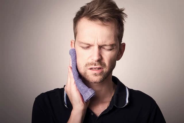 Do Dental Implants Hurt? Pain, Sedation & Recovery Explained
