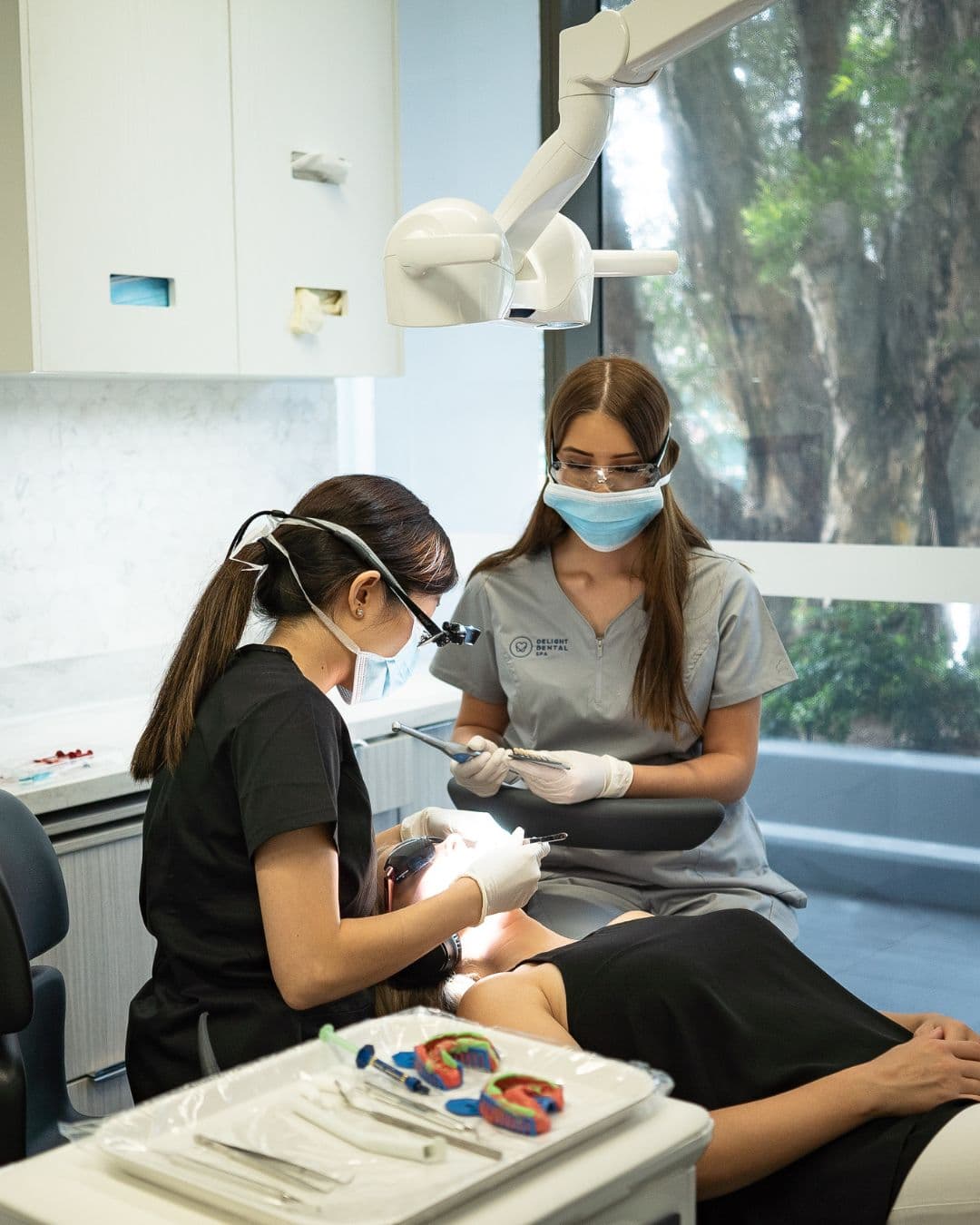 Candidate for All-on-8 Robust: If you have sufficient jawbone density or qualify for bone grafting to support full mouth implants